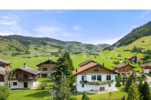 Maison individuelle: ensoleillée, au calme, avec une vue imprenable 2