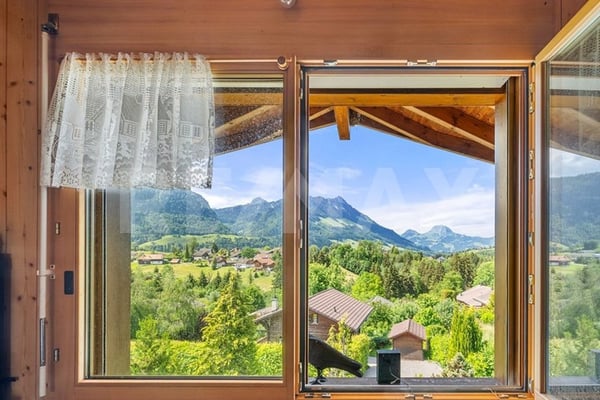 Maison individuelle: ensoleillée, au calme, avec une vue imprenable 12