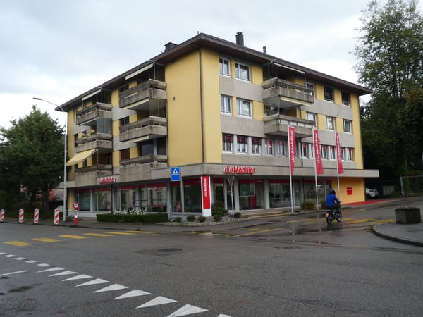 Zu mieten: Einstellplatz Nähe des Bahnhofs Herzogenbuchsee 1