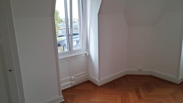 À LOUER – APPARTEMENT DE 2.5 PIÈCES AU 3ÈME ÉTAGE – LAUSANNE 8