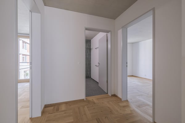 2.5 Zimmerwohnung in Biel 9