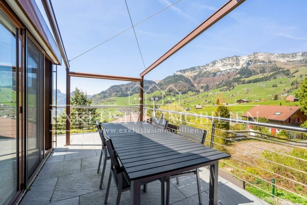 Idyllisches Einfamilienhaus mit Wintergarten und traumhaftem Walenseeblick 8