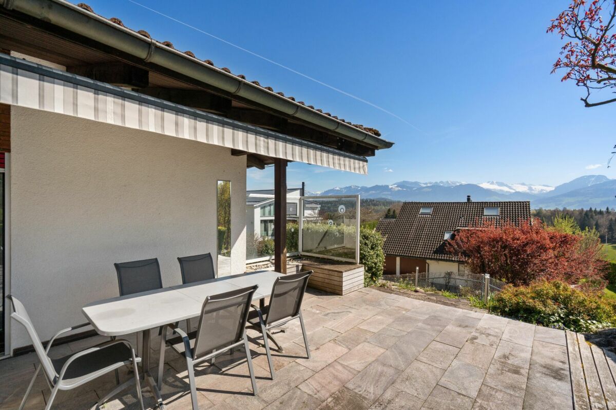 Wohntraum mit Alpenpanorama - Freistehendes Einfamilienhaus am Curtiberg