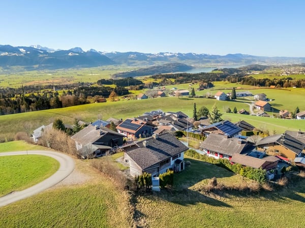 Traumhaftes Einfamilienhaus mit Panorama Aussicht in Gebertingen 1