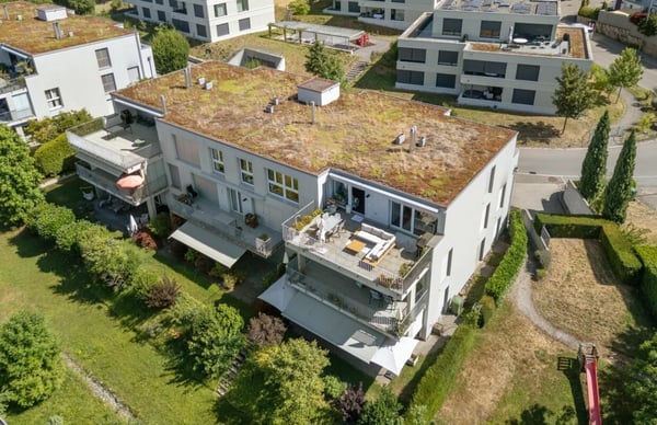 Grosszügige Attikawohnung mit sonniger Terrasse und Weitblick in Jona 2