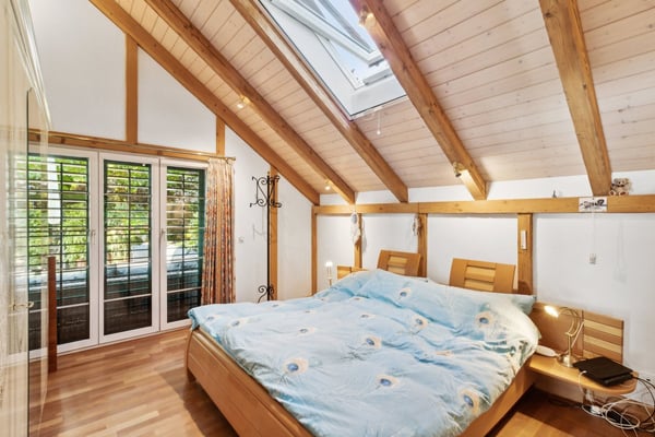 Exklusive Villa bei Zürich mit 2.5 Zimmern, grossem Garten und Panoramablick 6