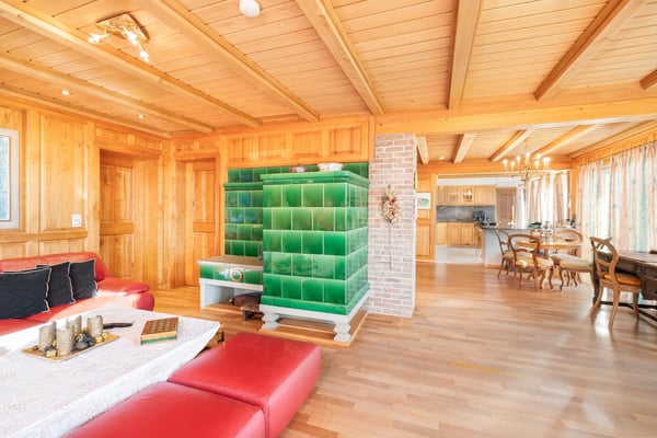 villa-islisberg.ch  Exklusive 11.5-Zimmer-Villa mit Panorama, Pool und maximaler Privatsphäre 10