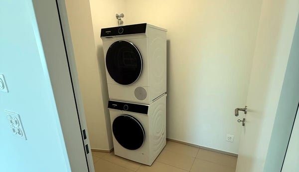 Moderne 2.5-Zimmer-Neubauwohnung (73 m2) im Erdgeschoss mit Loggia und eigenen Garten 9