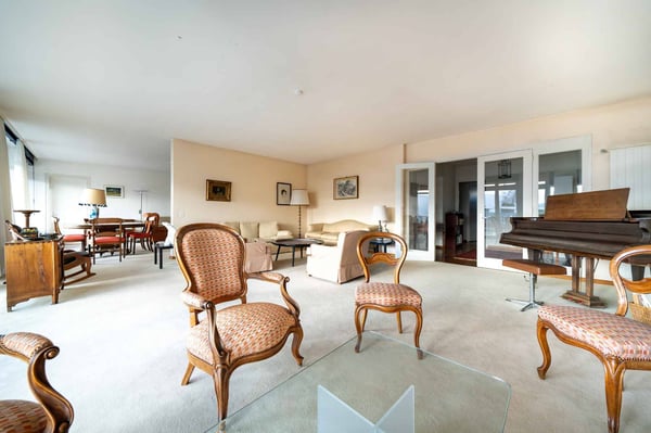 Attique de 2 pièces proche des organisations internationales 2