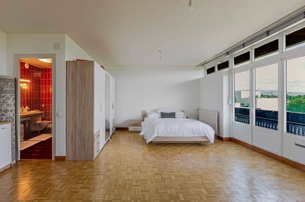 APPARTEMENT 4 PIECES VUE LAC 6