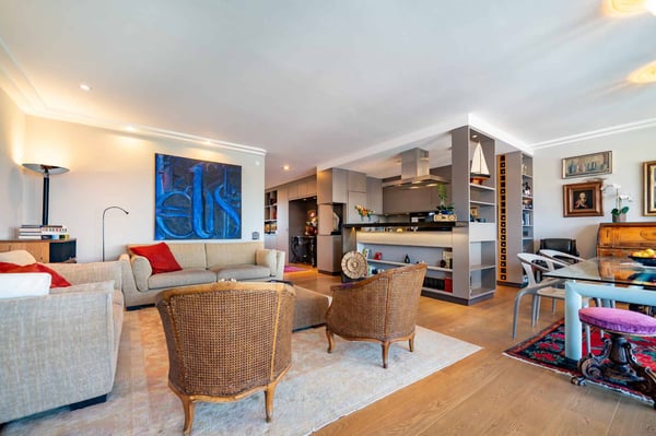 Appartement de standing 4 pièces meublé 1