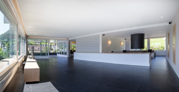 Moderne Architektur-Ikone mit Parkgarten & Indoorpool 4