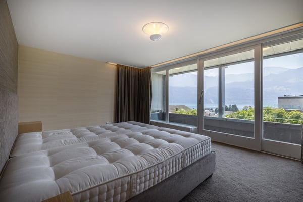 Moderne Architektur-Ikone mit Parkgarten & Indoorpool 9