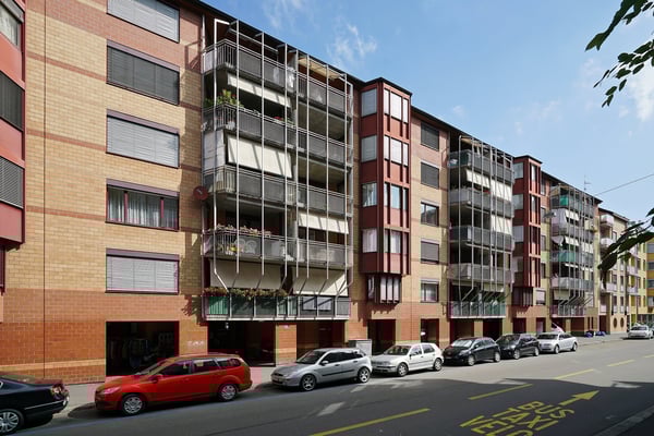 Stellen Sie Ihr Motorrad bei uns ins Trockene! 20