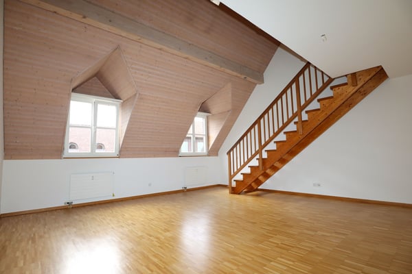 Schöne grosse und helle Wohnung mitten im Städtli - 1 Monat Gratis 1
