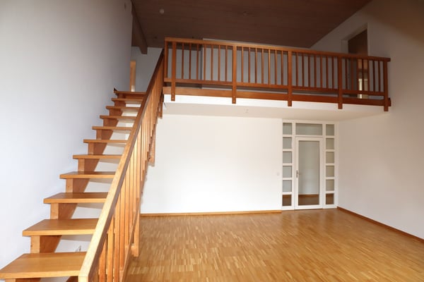 Schöne grosse und helle Wohnung mitten im Städtli - 1 Monat Gratis 2