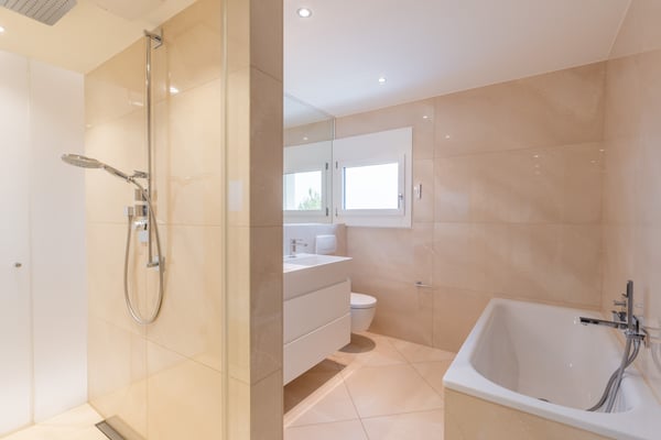 Doppelhaushälfte mit Teilseesicht 7