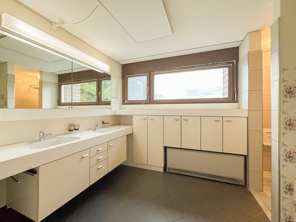 Anwesen mit parkähnlichem Garten an einzigartiger Lage 13