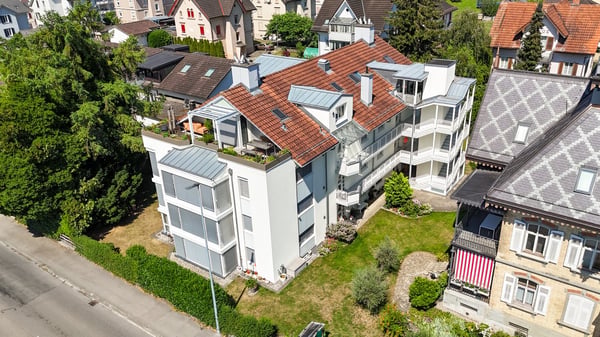 Grosszügiger Wohnkomfort mit Charme in Seenähe