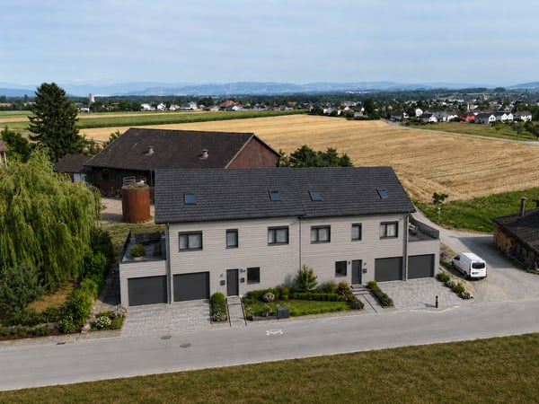 Neubau grosszügiger Doppeleinfamilienhäuser 10