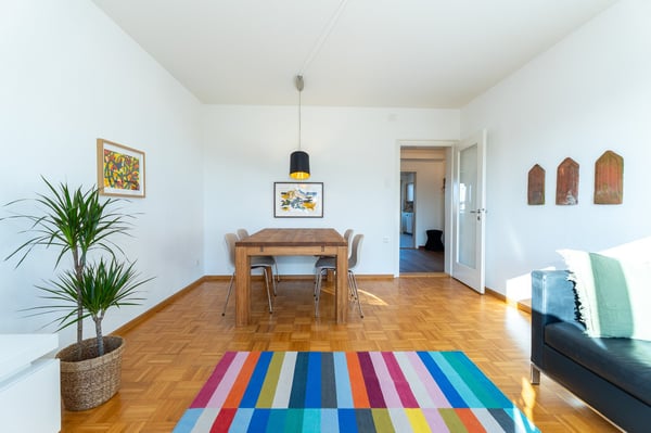 Zentrale 3.5-Zimmer-Wohnung mit Geschirrspüler, Waschmaschine, Trockner und Balkon 9