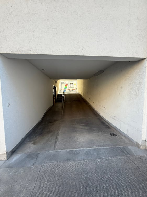 Büro-/Gewerbefläche an zentraler Lage in Basel mit Parkplatz zu vermieten 6