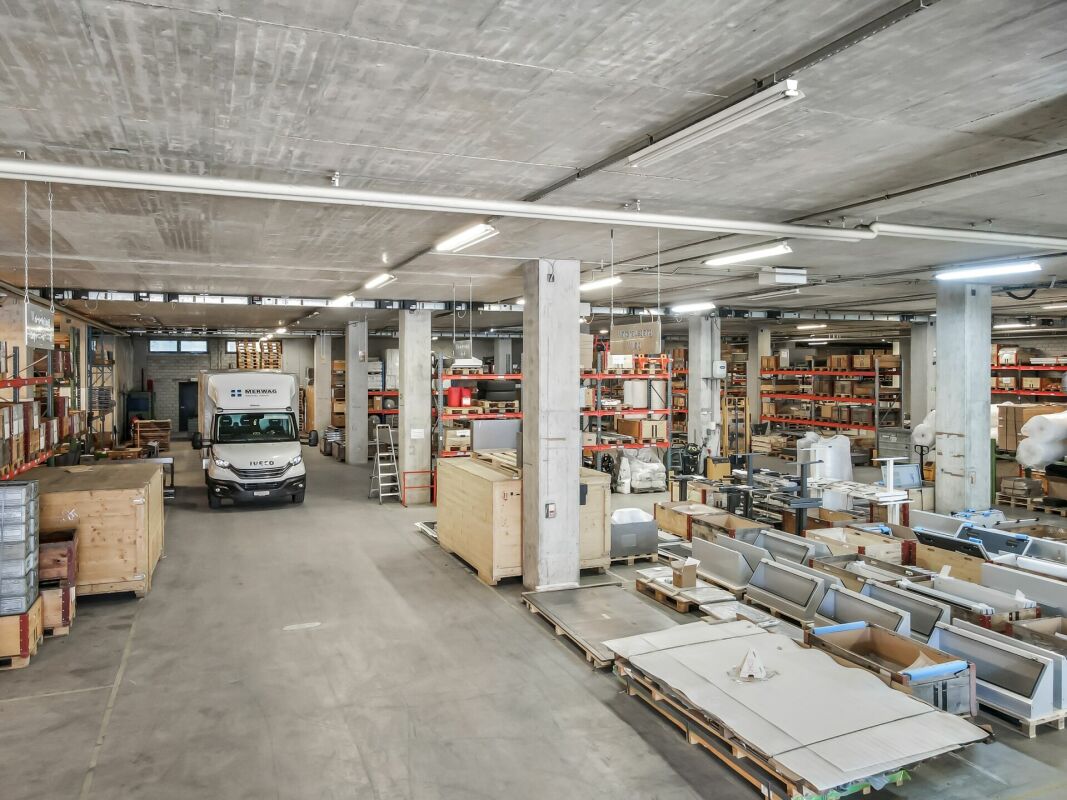 Area industriale e commerciale con uso polivalente (anche possibile per aree parziali)