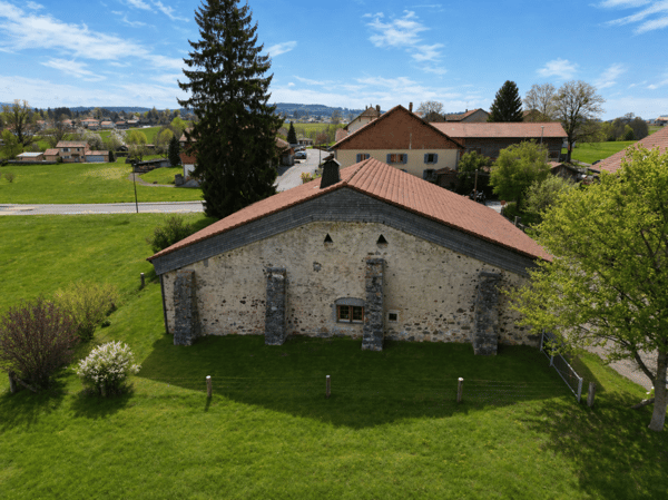 En exclusivité : Ferme de caractère avec rural, en pleine campagne 4