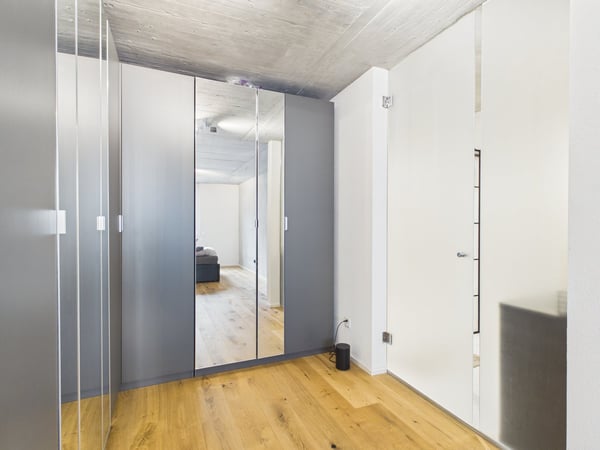 Moderne 4.5-Zimmer-Wohnung im Neubau in Glarus 8