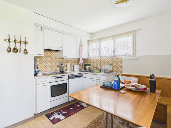 Attraktives Zweifamilienhaus an zentraler Lage 9