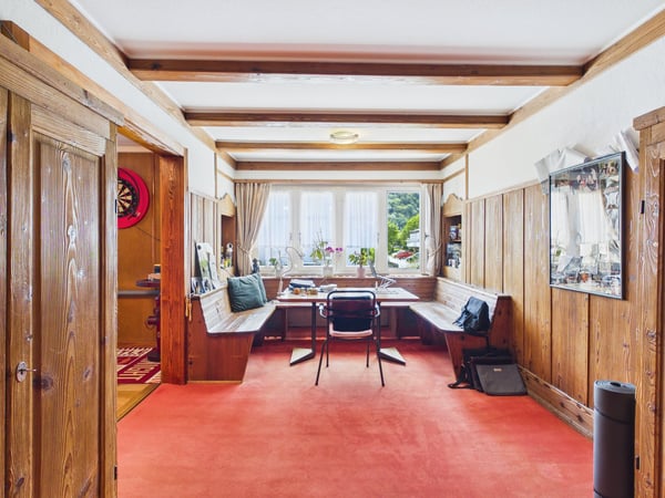 Attraktives Zweifamilienhaus an zentraler Lage 6