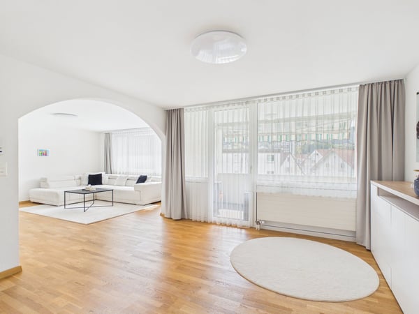 Charmante 4.5 Zimmer-Wohnung 2