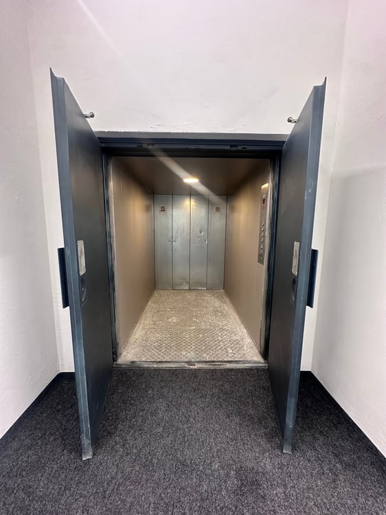Modernes und zentralgelegenes Büro für Ihr Business 8