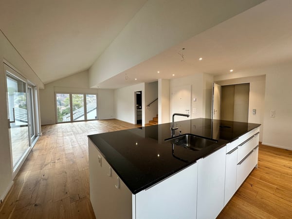 Moderne 5.5-Zimmer-Duplex-Wohnung in ruhiger Lage von Bauma 3
