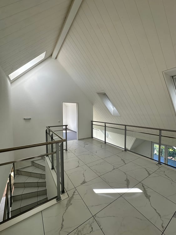 Exklusive 5.5-Zimmer-Maisonettewohnung mit Alpenpanorama in Hittnau 16