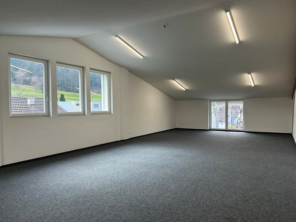 Modernes und zentralgelegenes Büro für Ihr Business 2