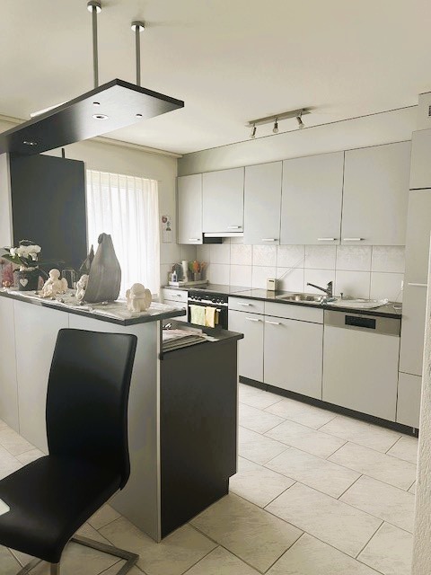 4.5-Zimmer-Wohnung mit Balkon an ruhiger Lage in Zufikon 3