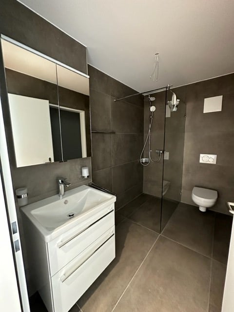 Moderne 2.5-Zimmer-Terrassenwohnung in Bauma – Neubau 2023 7