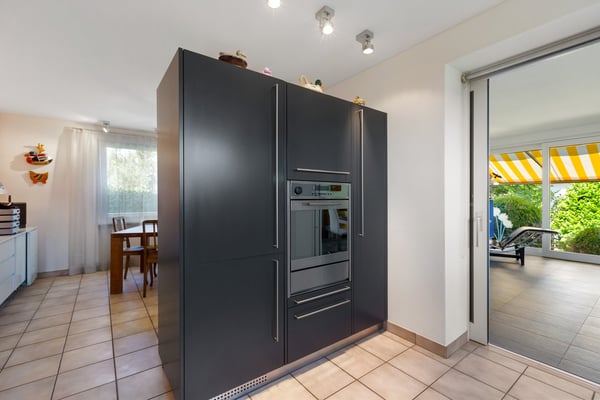 Begehrtes Einfamilienhaus in familiärem und ruhigen Wohnquartier 7