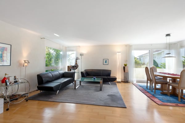 Begehrtes Einfamilienhaus in familiärem und ruhigen Wohnquartier 4