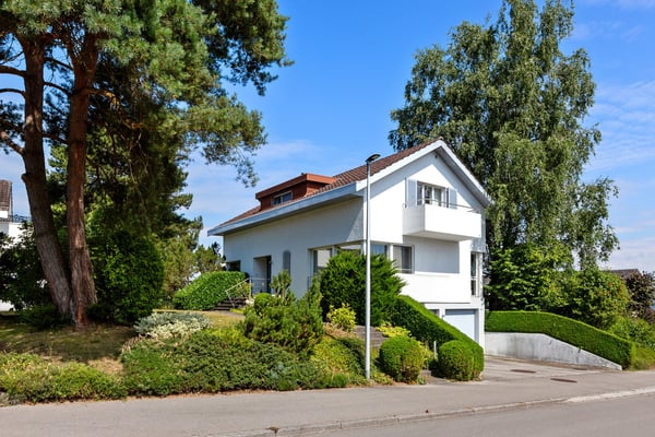 Begehrtes Einfamilienhaus in familiärem und ruhigen Wohnquartier 14