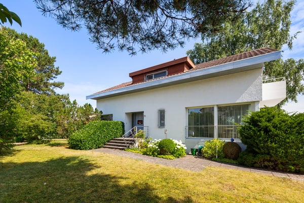 Begehrtes Einfamilienhaus in familiärem und ruhigen Wohnquartier 16