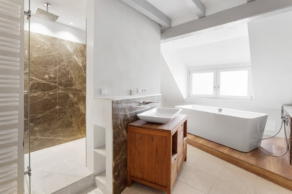 Kernsaniertes Wohnhaus mit drei Wohnungen inkl. Ladengeschäft nahe der Seepromenade 7