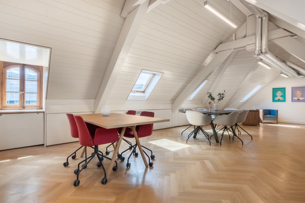 Bureau privé pour 5 à Signature Rhone 8