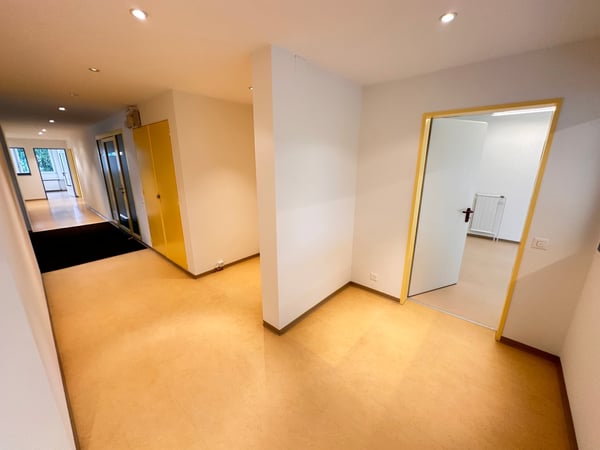 Grosszügige Büro/-Gewerbefläche in Zumikon - sofort verfügbar 17