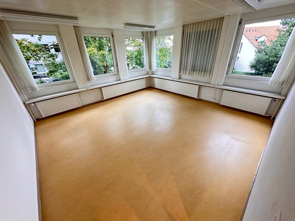 Grosszügige Büro/-Gewerbefläche in Zumikon - sofort verfügbar 13