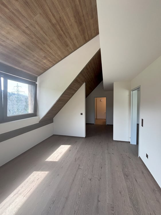 Neue 4.5 Zimmer-Maisonette-Wohnung mit charmanter Atmosphäre 5