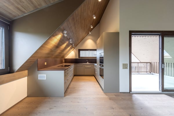 Moderne 1.5-Zimmer-Dachwohnung an ruhiger Lage 1