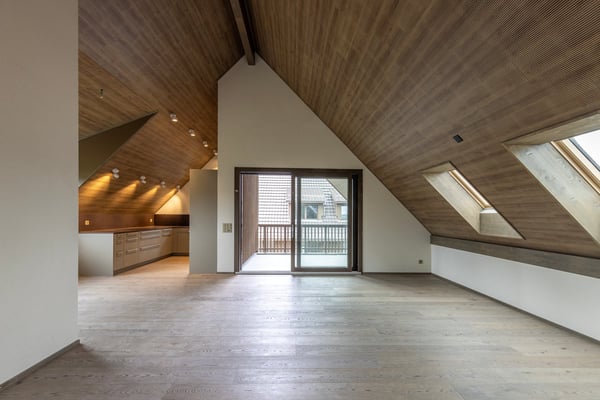 Moderne 1.5-Zimmer-Dachwohnung an ruhiger Lage 2