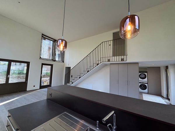 Aussergewöhnliche 2.5 Zimmer-Maisonette-Wohnung mit Garten 14